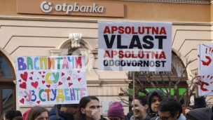Vaspitači u protestnoj šetnji